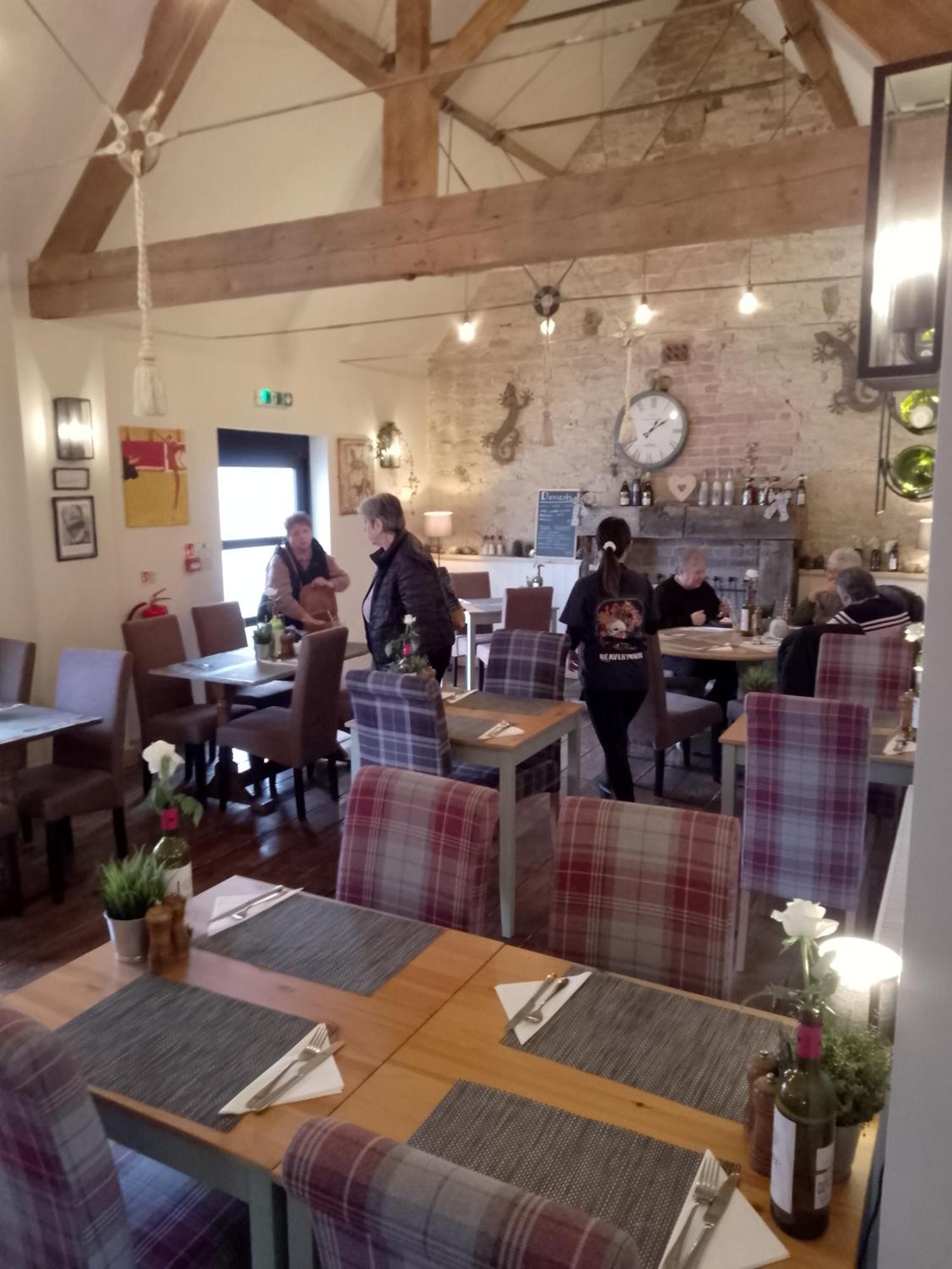 Sanctuary Inn Bolsover 外观 照片